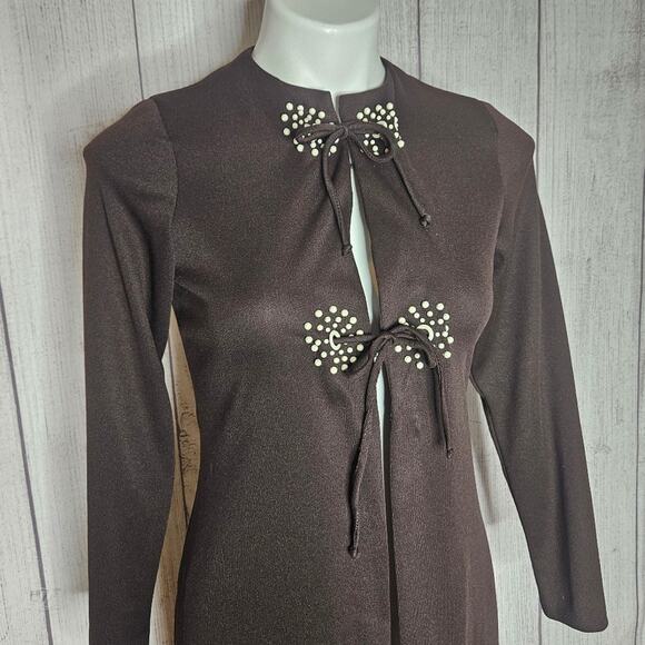 VTG 70s Chocolate Brown Duster with Beaded Sunburst Detailing, Tie Closure, sz 8 - Picture 2 of 9